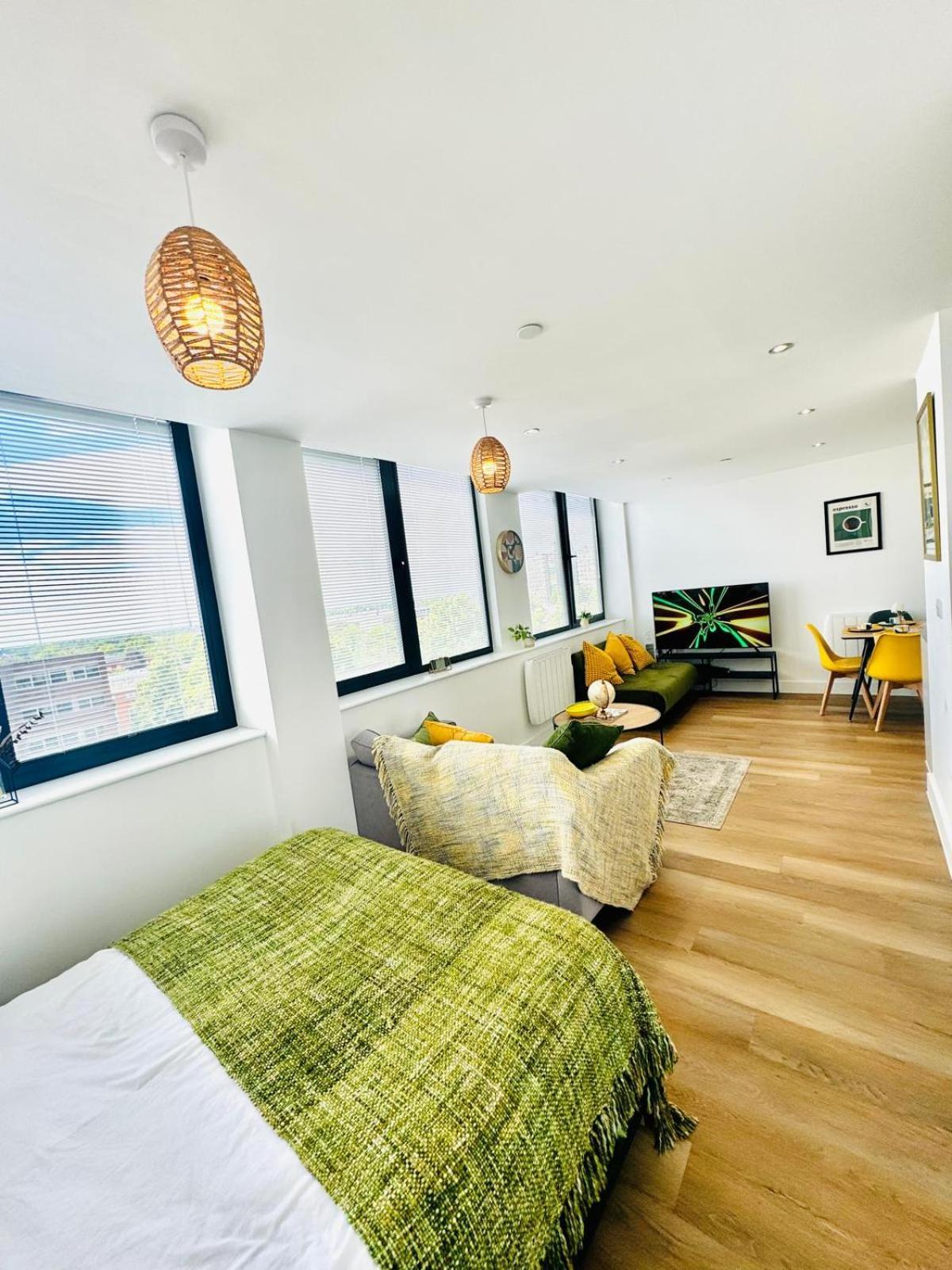 Free Parking Old Trafford Flat By City Superhost Manchester Exterior photo